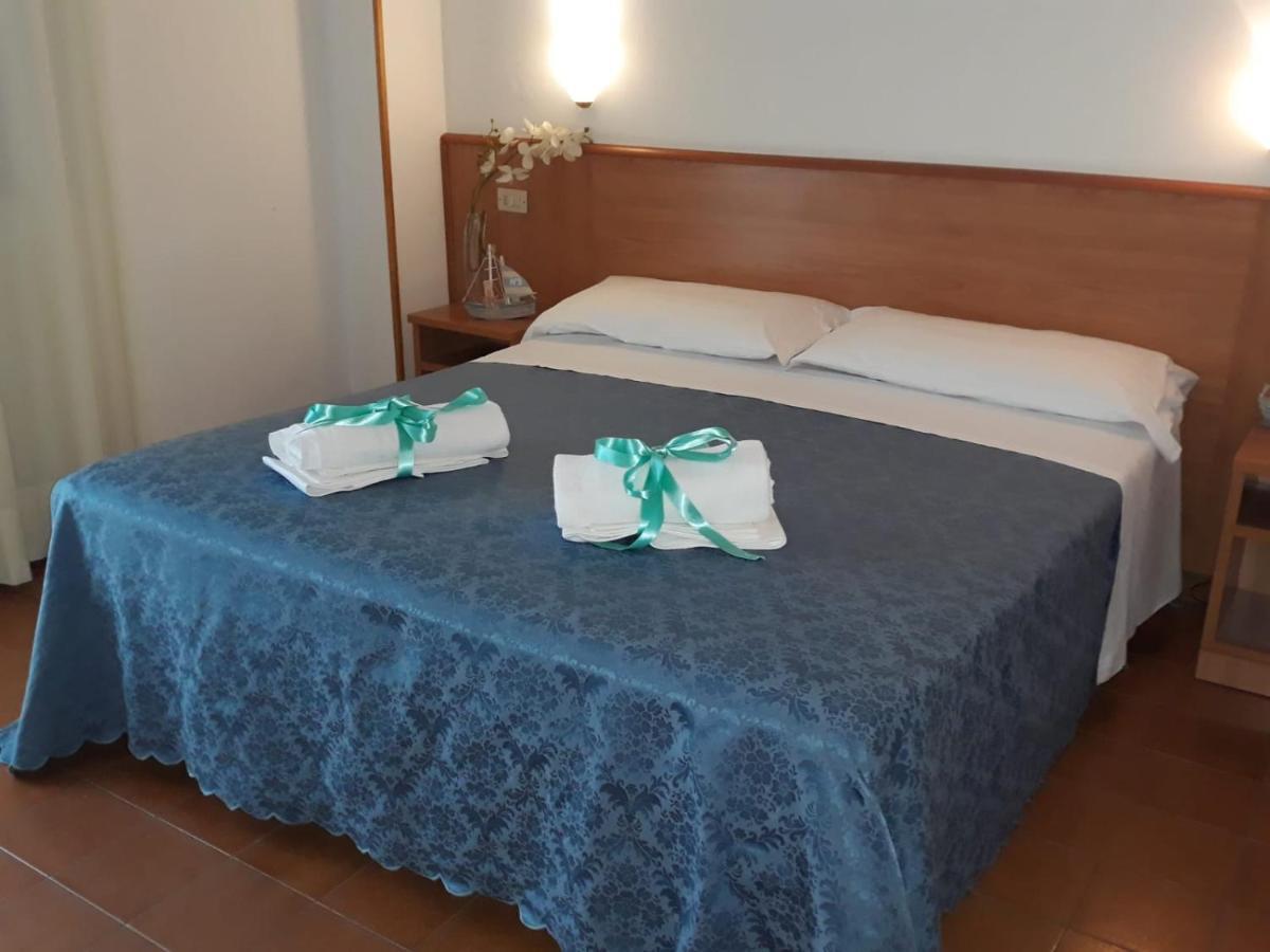 Hotel Leuco' Мартинсикуро Екстериор снимка
