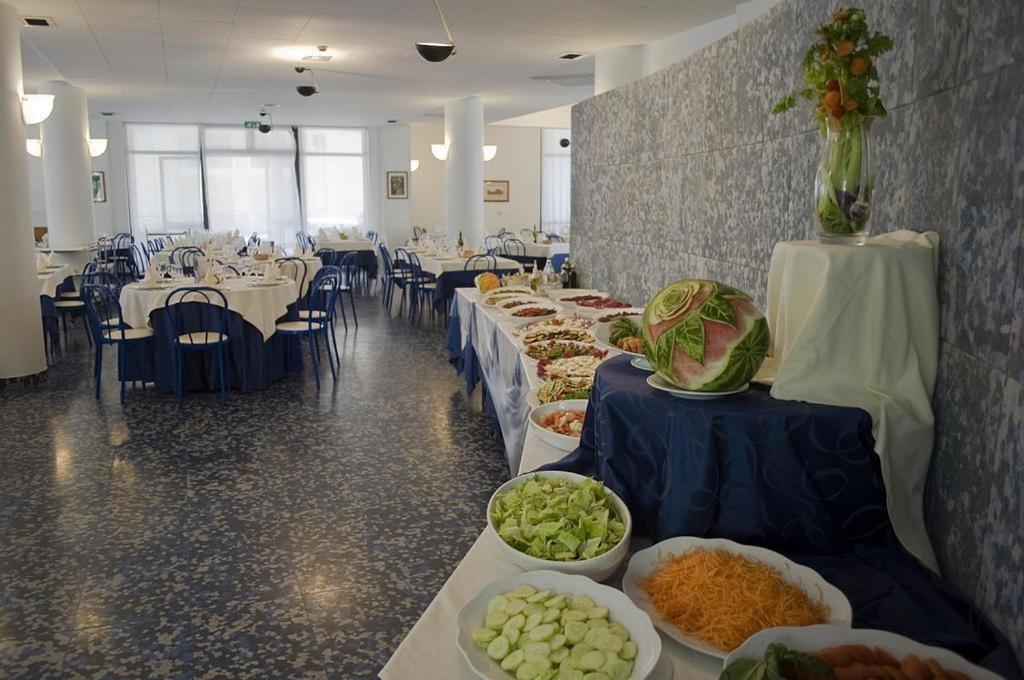 Hotel Leuco' Мартинсикуро Екстериор снимка