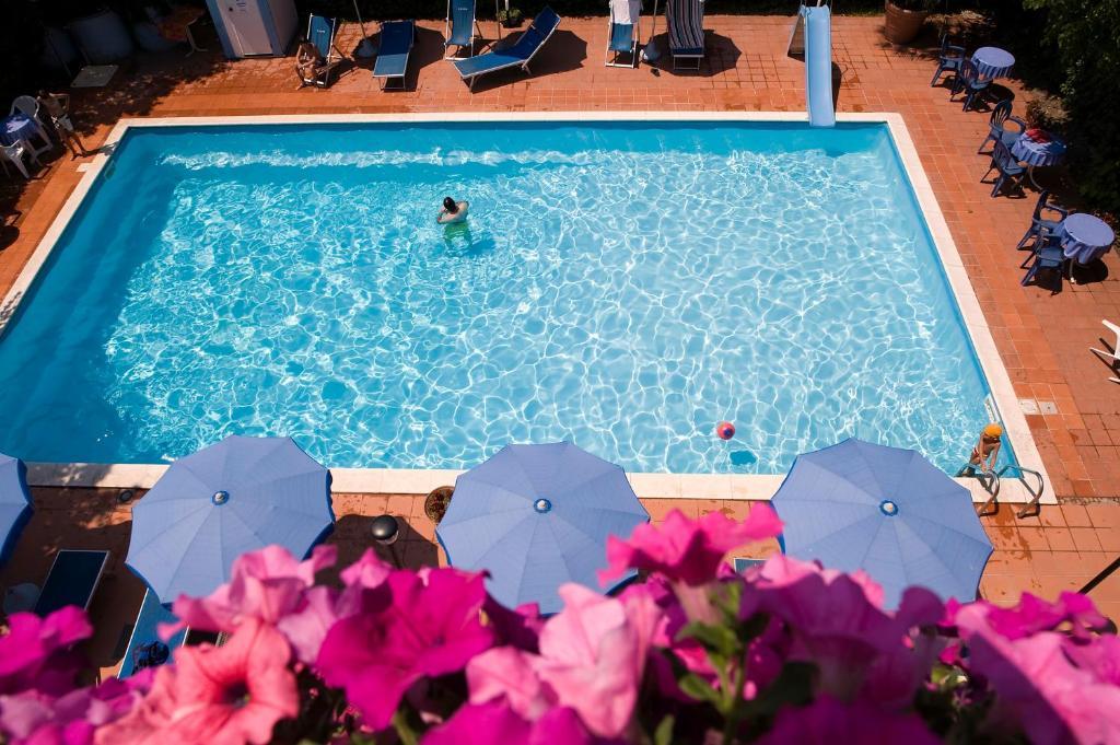 Hotel Leuco' Мартинсикуро Екстериор снимка