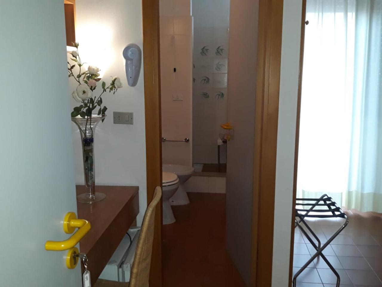 Hotel Leuco' Мартинсикуро Екстериор снимка