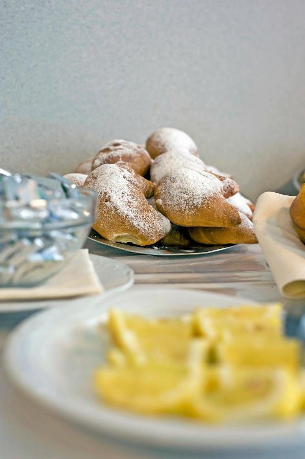 Hotel Leuco' Мартинсикуро Екстериор снимка